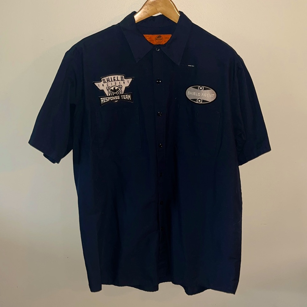Men’s SHIELD shirt. Size XL